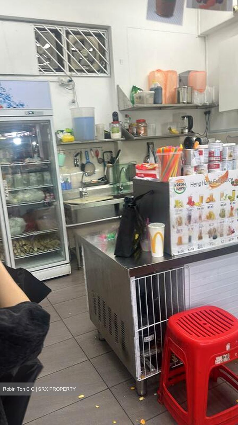 703 ANG MO KIO AVENUE 8 (D20), Shop House #495753131